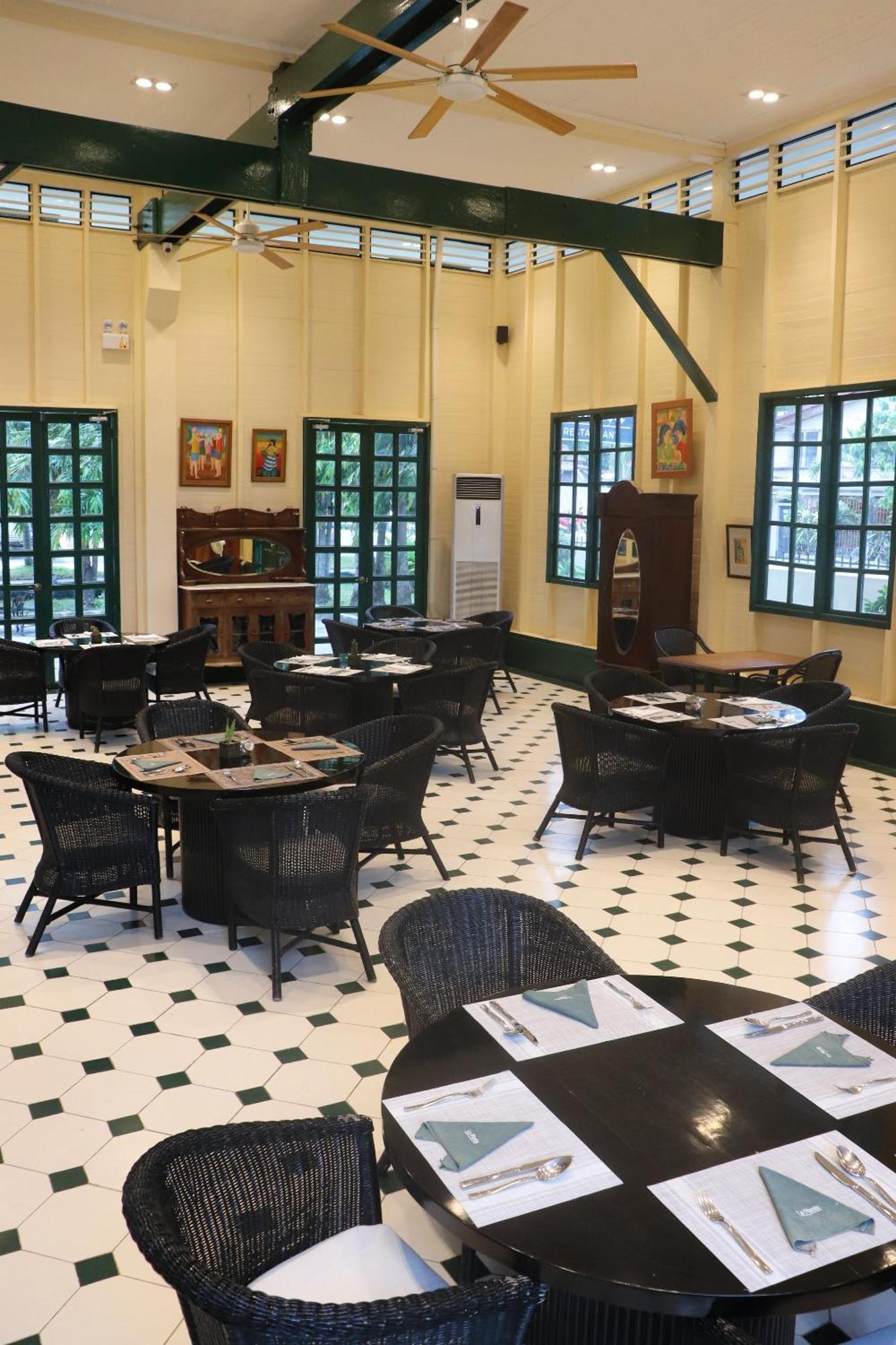 La Planta Hotel And Restaurant, Inc. Bais Buitenkant foto