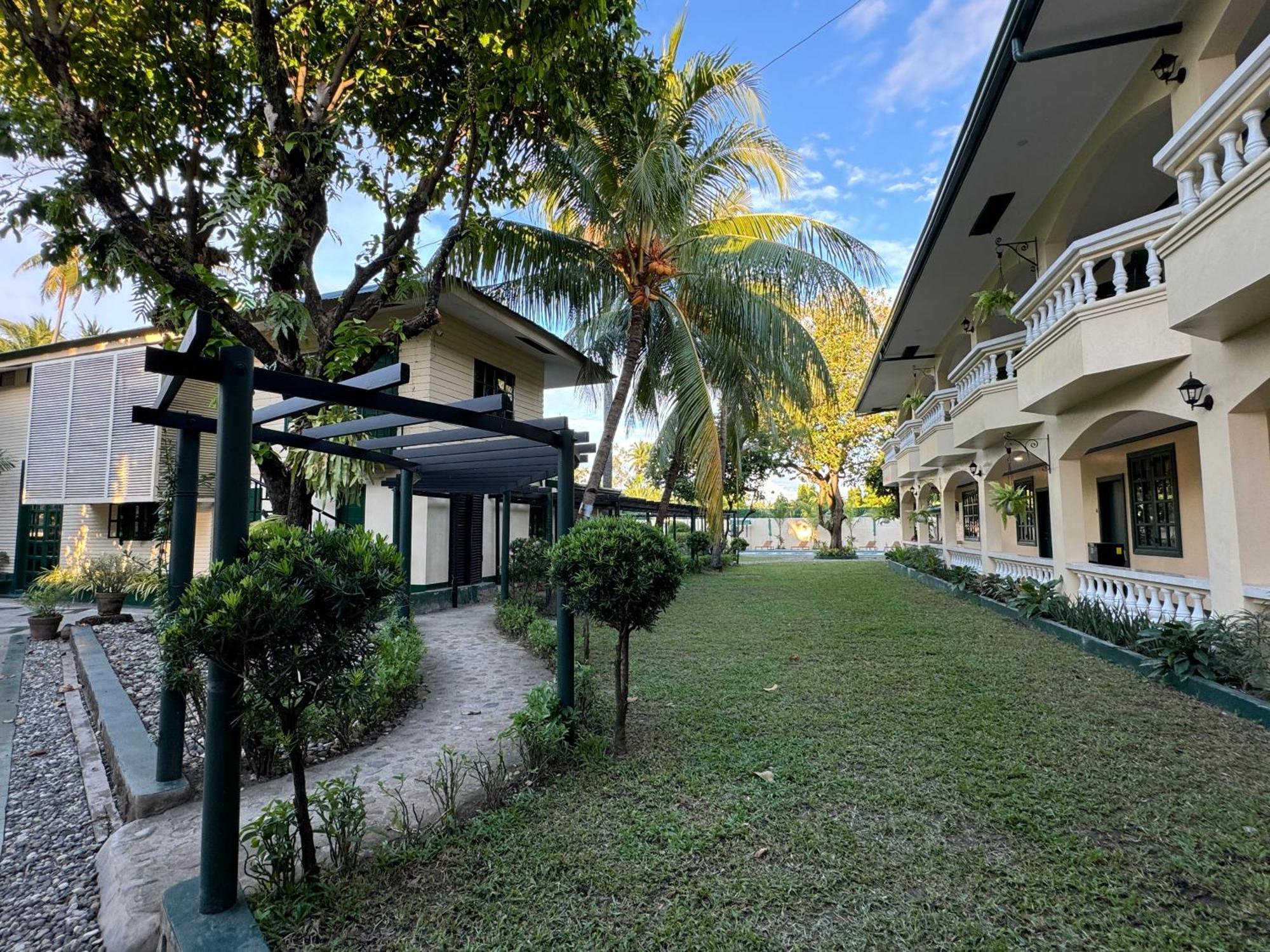 La Planta Hotel And Restaurant, Inc. Bais Buitenkant foto