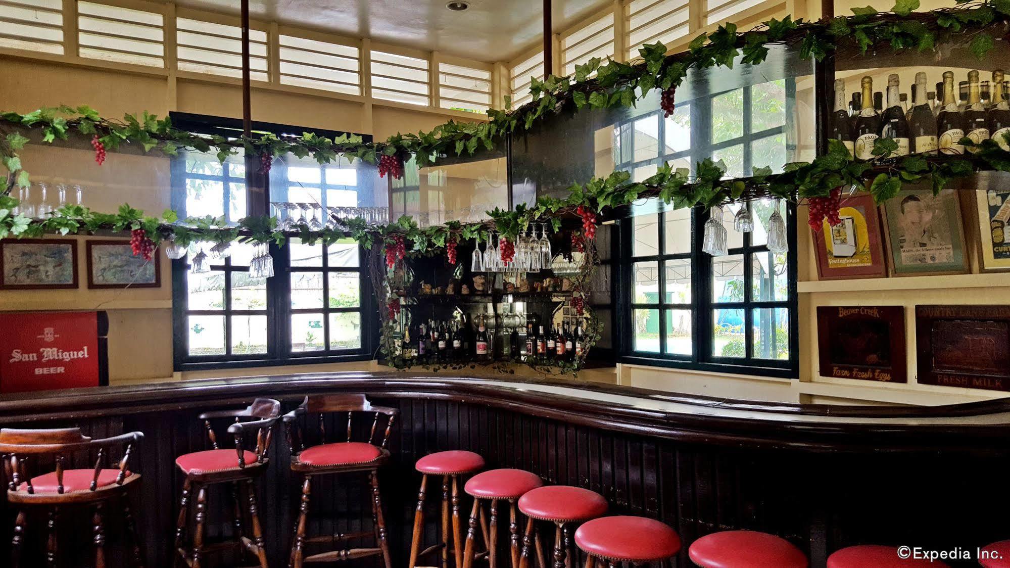 La Planta Hotel And Restaurant, Inc. Bais Buitenkant foto